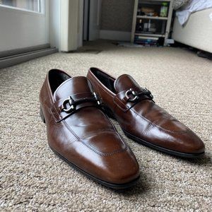 Salvatorre Ferragamo Dinamo madera Leather Loafers